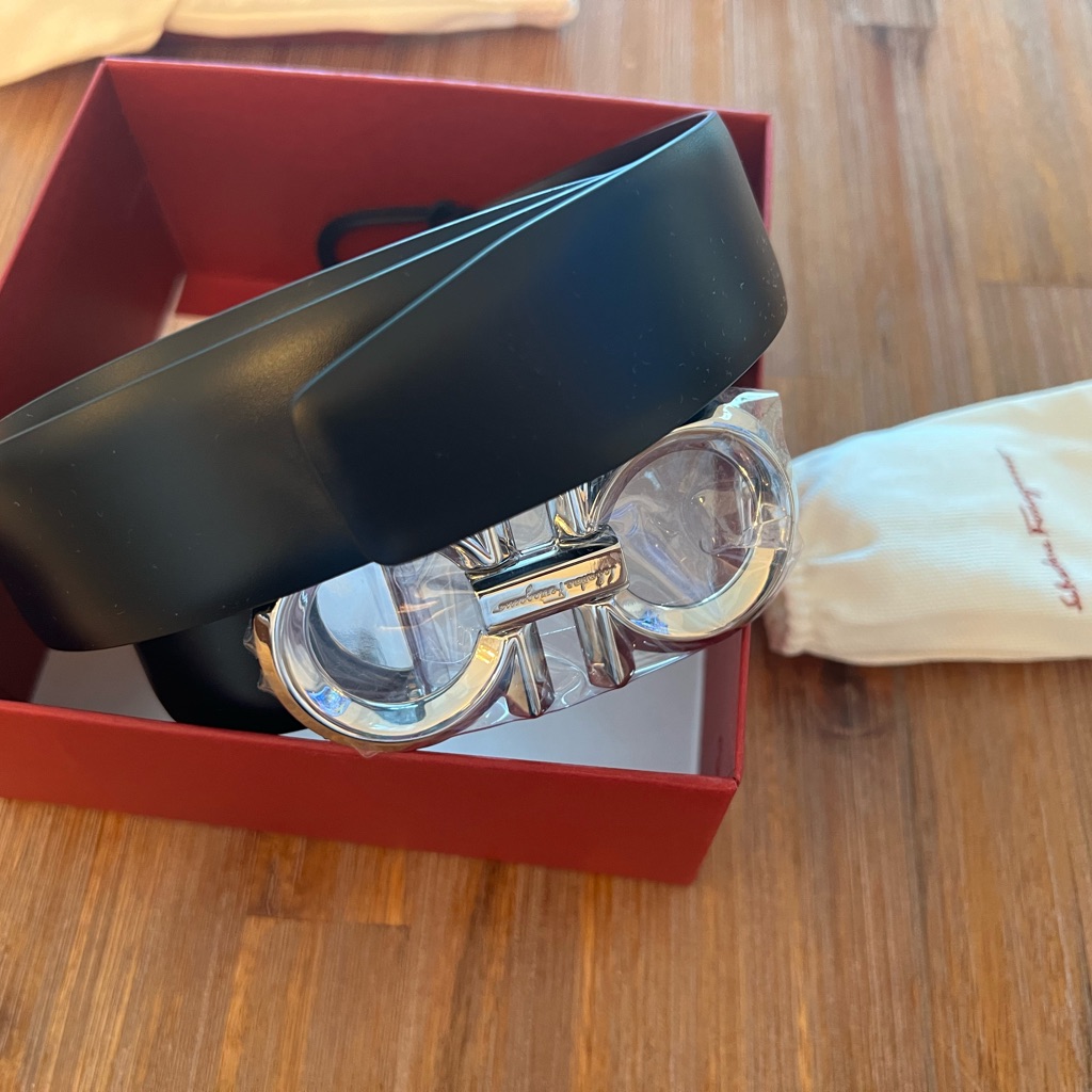 Ferragamo New Reversible BlackHickory Belt Brand New Size 46 Ferragamo New Reversible BlackHickory Belt Brand New Size 46
